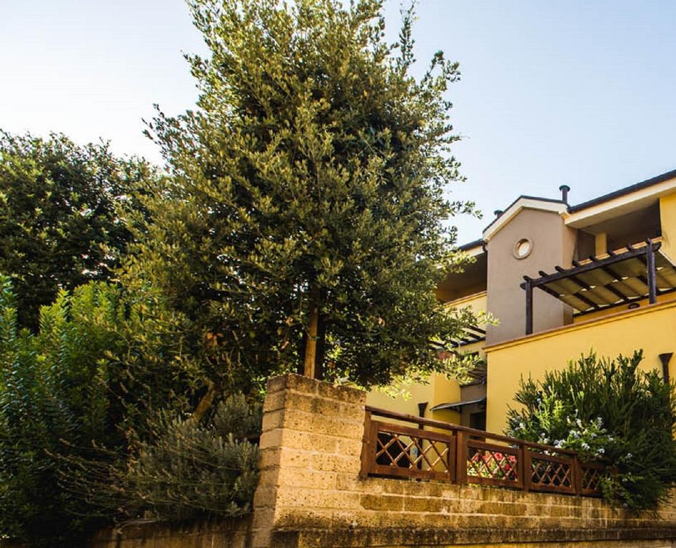 Appartamenti E Affittacamere Le Due Ruote Alberese Exterior foto